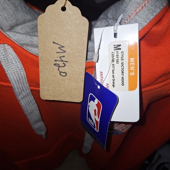 Antigua NBA Official OKC Thunder Orange Hoodie In A Mens Size Medium. NWT - Picture 10 of 11